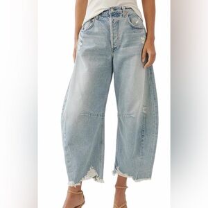 Distressed Light Blue Women's Barrel Jeans